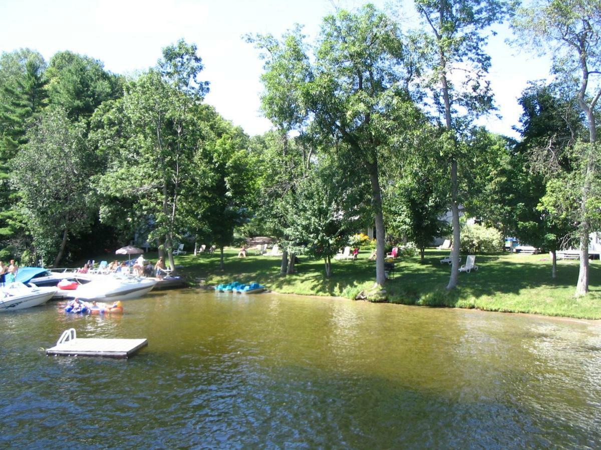 Beachside On Lake Muskoka Port Carling Exterior photo
